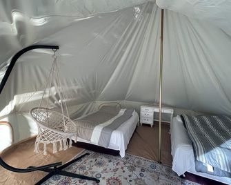 Glamping Tipi in the Redwood Grove - Gilroy - Slaapkamer
