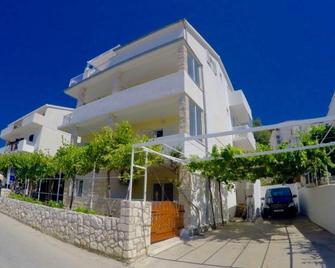 Vila Lacman - Hvar - Building