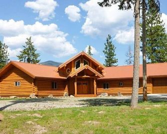 Mountain Cabin Hideaway- - Thompson Falls - Gebäude