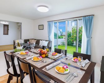 2018 New open 20mins from airport - Itoman - Їдальня