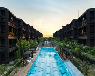 STD2-SW2 : 2 Bedrooms Suite with balcony-56sq.m.-Full Kitchen - Rawai - Pool