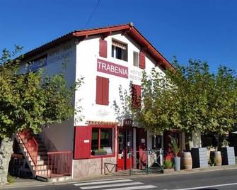 Auberge Trabenia - Saint-Pée-sur-Nivelle - Building