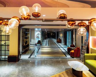 アット ホーム スイーツ - ハイデラバード - ロビー