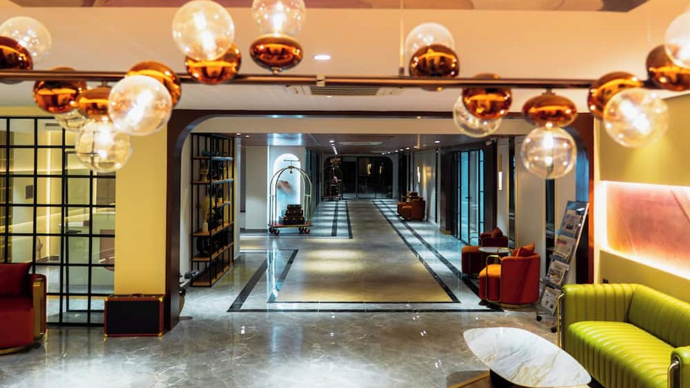 Trunk And Trolley Gachibowli