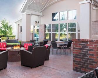 Residence Inn by Marriott Dallas Arlington South - Arlington - Patio
