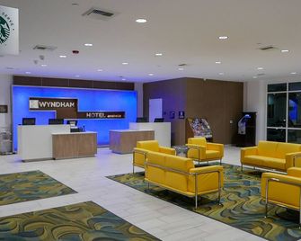 Wyndham Anaheim Hotel - אנהיים - לובי