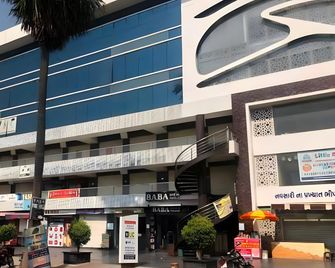 Hotel O Troventa Inn - Navsari - Edificio