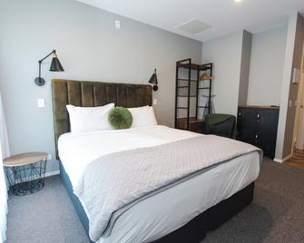 The Residence - New Plymouth