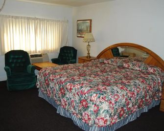 Budget Host Exit 254 Inn - Loveland - Bedroom