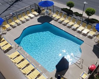 Sea Hawk Motel - אושן סיטי - בריכה