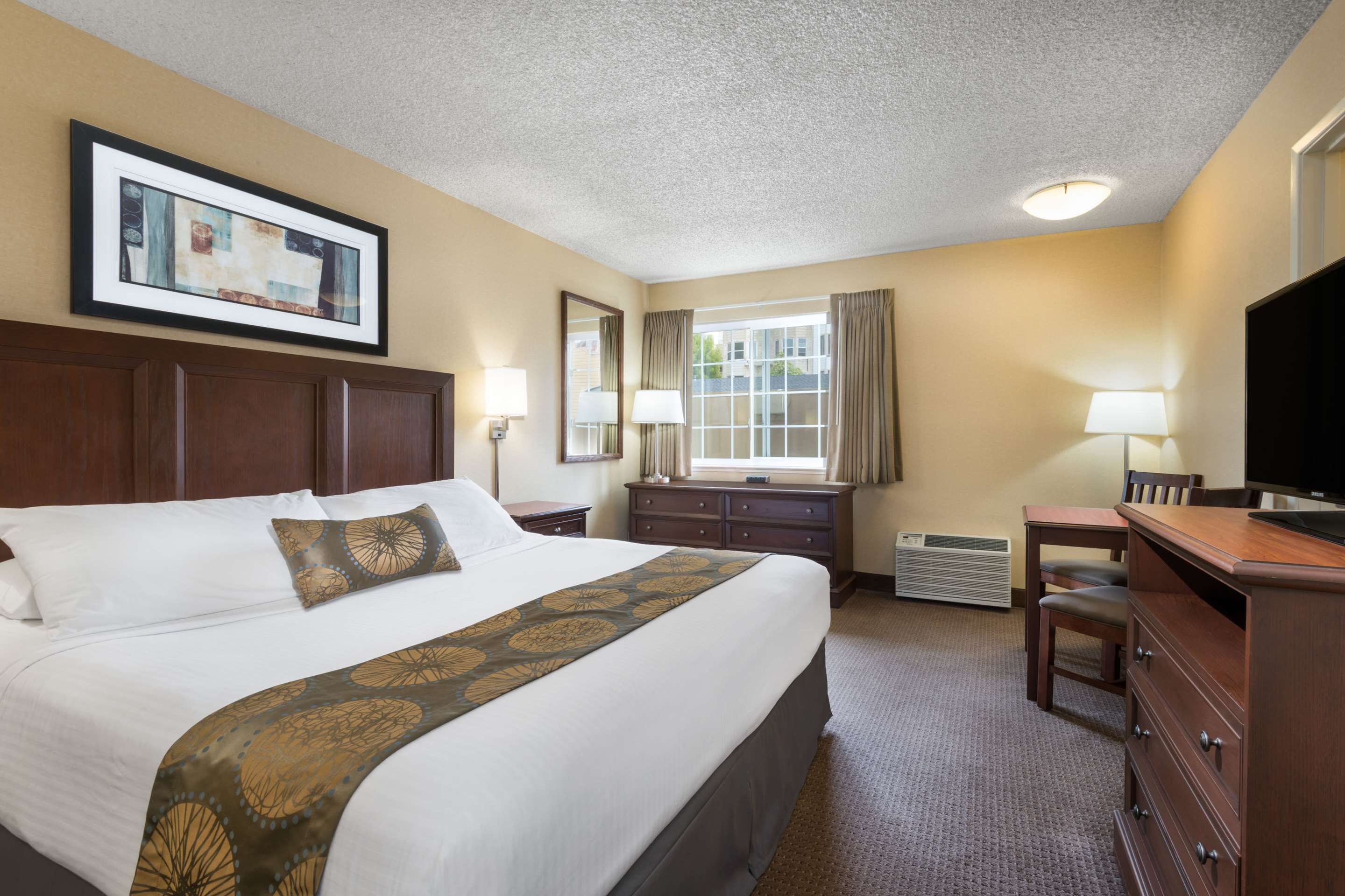 Travelodge By Wyndham San Francisco Bay 8 569 2 0
