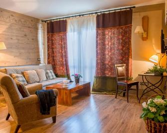 Hotel Plaza - Castejón de Sos - Sala de estar