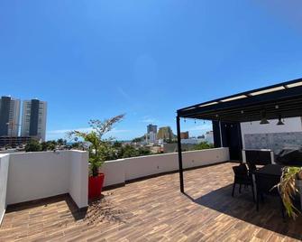 Islas G203 ByTrvl2hm & Mazatlan Regency - Mazatlán - Balcony