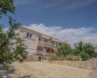 Apartments & Rooms Klemenc - Cres