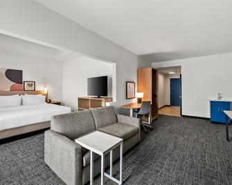Spark by Hilton Spring Lake Fayetteville - Spring Lake - Спальня