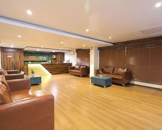 Monday Hotels Hitec City - Hyderabad - Lounge