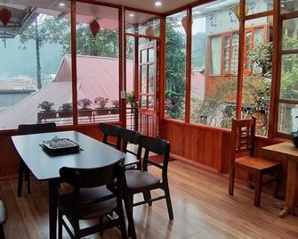 Dang Khoa Garden Inn Homestay - Pa sa - Restaurante