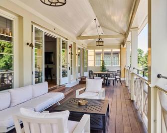 Backstage Hotel Stockholm - Stockholm - Balcony