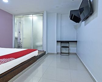 Hotel O Orange Hotel Kuala Pilah - Rembau - Bedroom