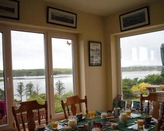 Channel View Bed & Breakfast - Baltimore - Dining room