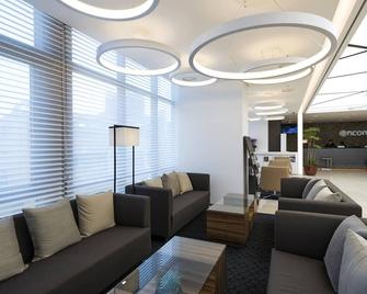 Ramada Encore by Wyndham Busan Haeundae - Busan - Wohnzimmer