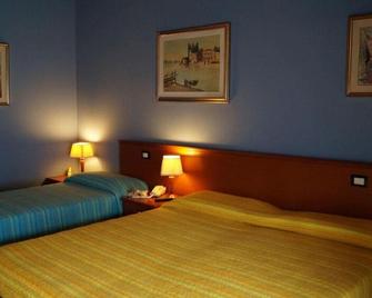 Hotel Al Bosco - Sona - Schlafzimmer