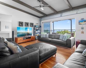 Ohana Beach House - Tangalooma - Salon