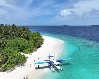 Wings by Hawks Hotels Kamadhoo Baa Atoll - Kamadhoo - Playa