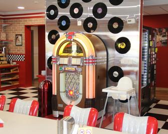Jukebox Hotel - Znojmo