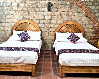 Hotel Hacienda los Dolores - Hostel - Tepotzotlán - Bedroom