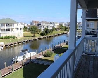 Rudder Village 5 4 Br home by RedAwning - Manteo - Balcony
