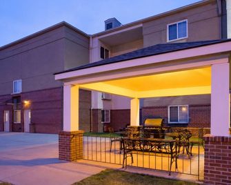 Blue Way Inn & Suites Extended Stay Bloomington Airport - Minneapolis - Richfield - Edificio