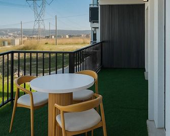 Positive Hotel - Arnavutköy - Balcony