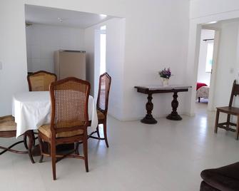 Sea and Fun Apts - Penha - Dining room