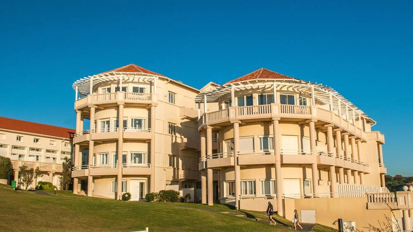 ريزيدنس مايفا يوجيني