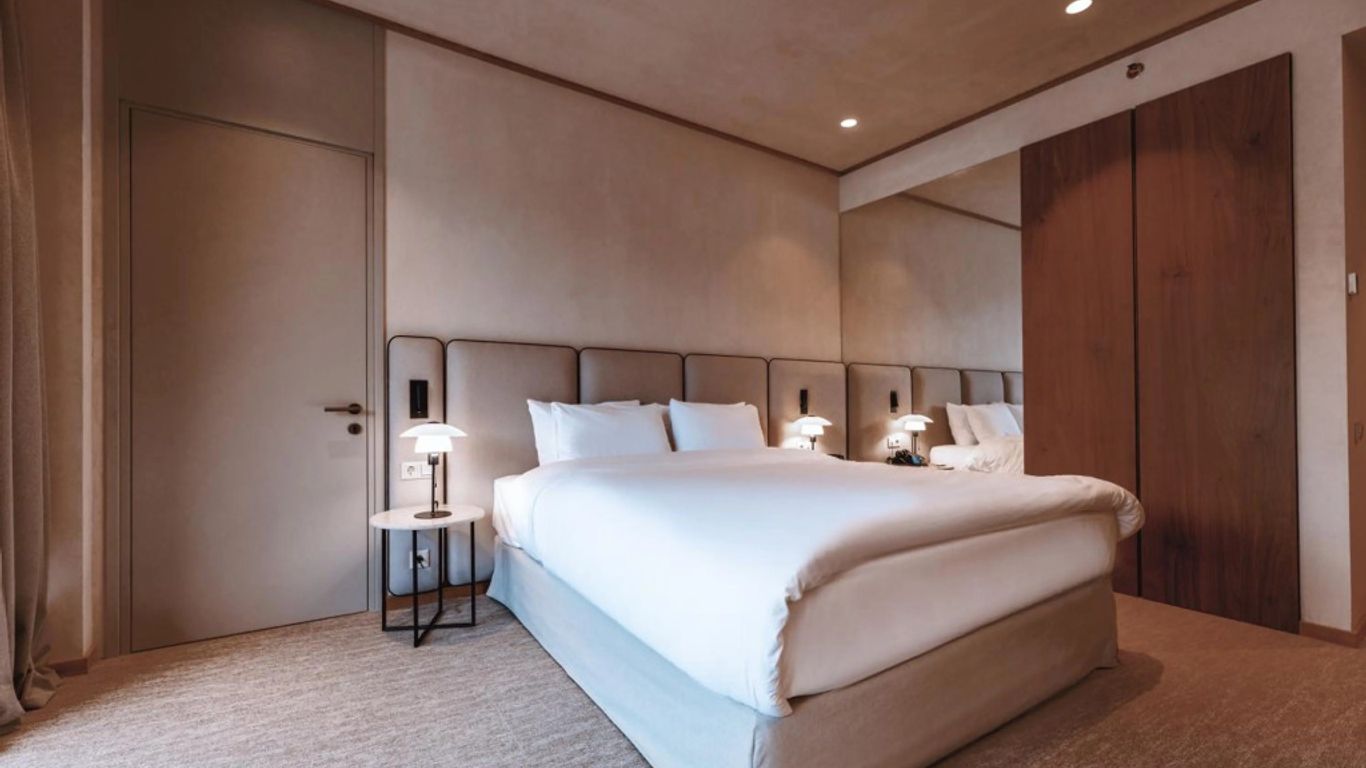 منتجع كفاريلا ليك