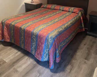 Colton Motel - Colton - Bedroom