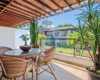 Condomínio no litoral em Imbassaí - SOV - Mata de São João - Balcony