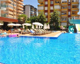 Vega Green Apart Hotel - Alanya - Piscina