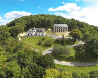 Logis Hôtel-Restaurant Imago - שינו - בניין