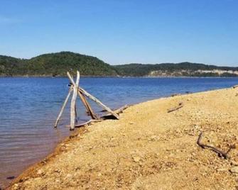 Dreamy Glamping Tent Near Conley Bottom - Monticello