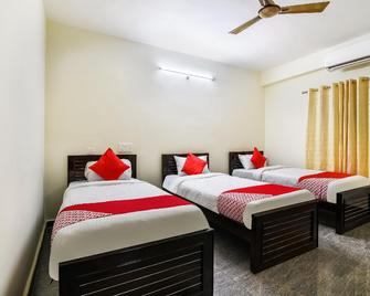 OYO 44301 Sai Sadhan Residency - Chittoor - Habitación