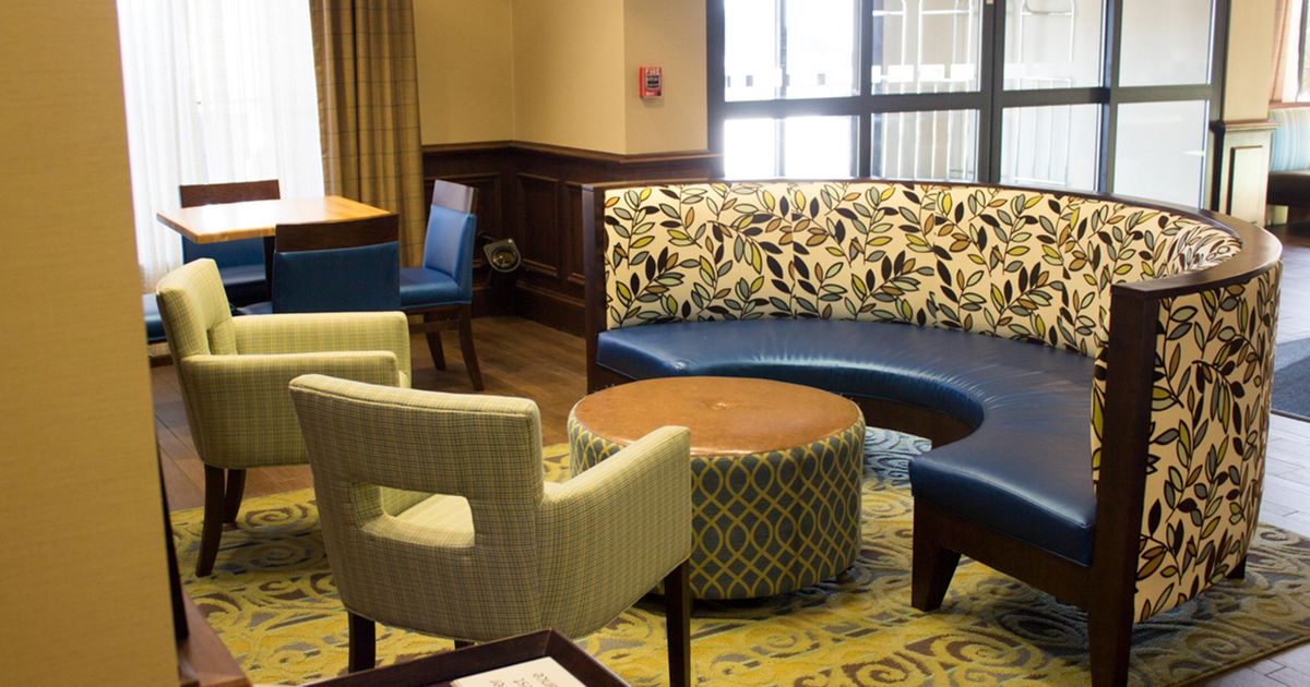 Holiday Inn Express West Jefferson à partir de 87 €. Hôtels à West Jefferson KAYAK