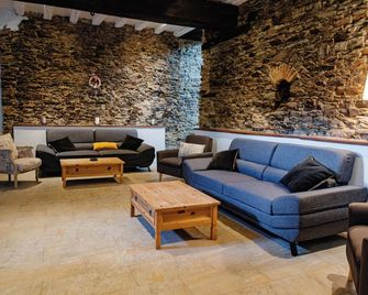 Le Manoir de la Vieille Douve - Ombrée-d'Anjou - Sala de estar