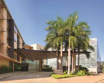 Adina Apartment Hotel Darwin Waterfront - Darwin - Building