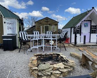 Glamping in the She Shed - Glasgow - Outdoors view