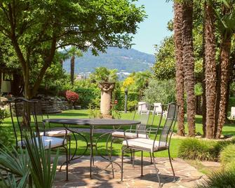 Villa Garni Gardenia - Caslano - Innenhof