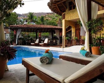 Hotel Villas Las Azucenas - Zihuatanejo