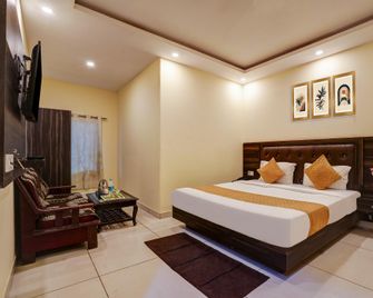Hotel City Lite Near Delhi Airport - Nové Dillí - Ložnice
