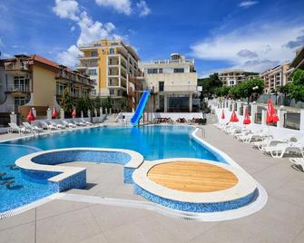 Hotel Corona - Sveti Vlas - Pool